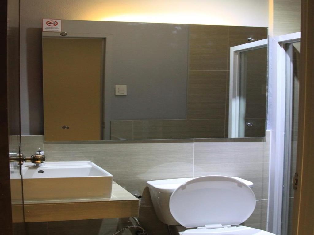 Sumo Asia Hotels - Davao Stadt Zimmer foto